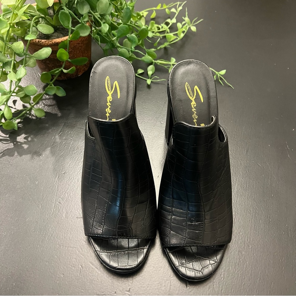 Seven7 Black Isabella Mule 4”Heels, Faux Alligator Crocodile Leather, Sz 8.5